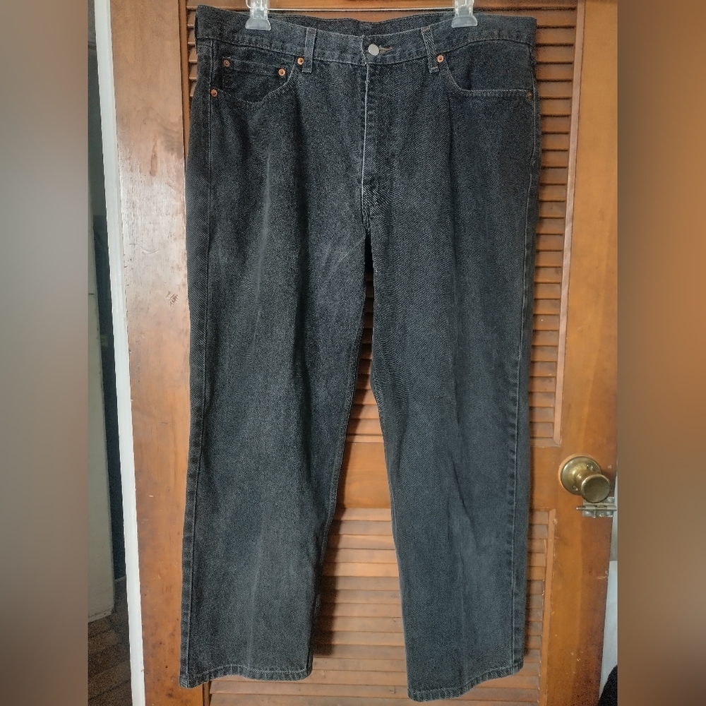 Levis Jeans 550 Black 40 30 (Measure 40 28) Relaxed Straight
